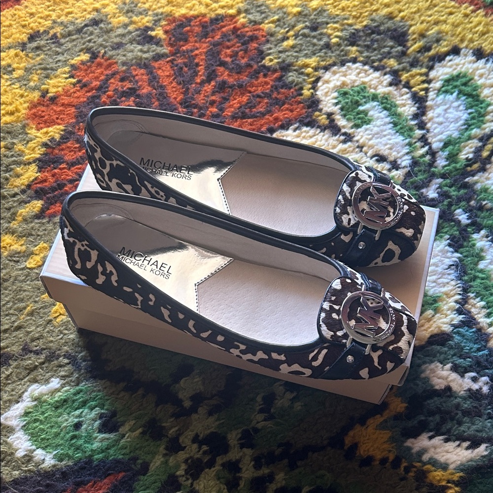 michael kors animal print/square toe ballet flats